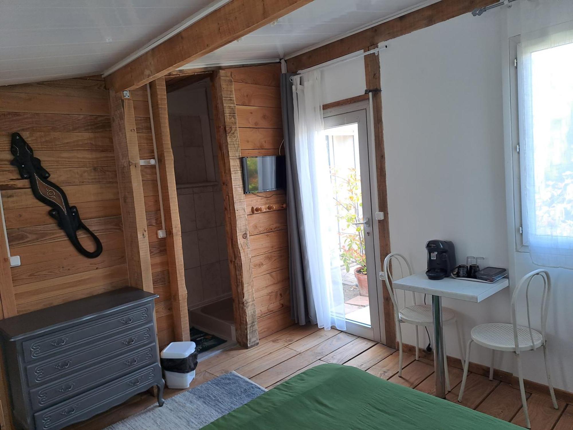 Chambre Basilic 2P, 2 Nuits Max, Dans Petit Chalet 6Km Du Festival De Piano De La Roque D'Antheron Rognes Exterior foto